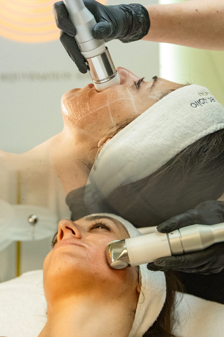 Trattamento viso con Biotec Elite